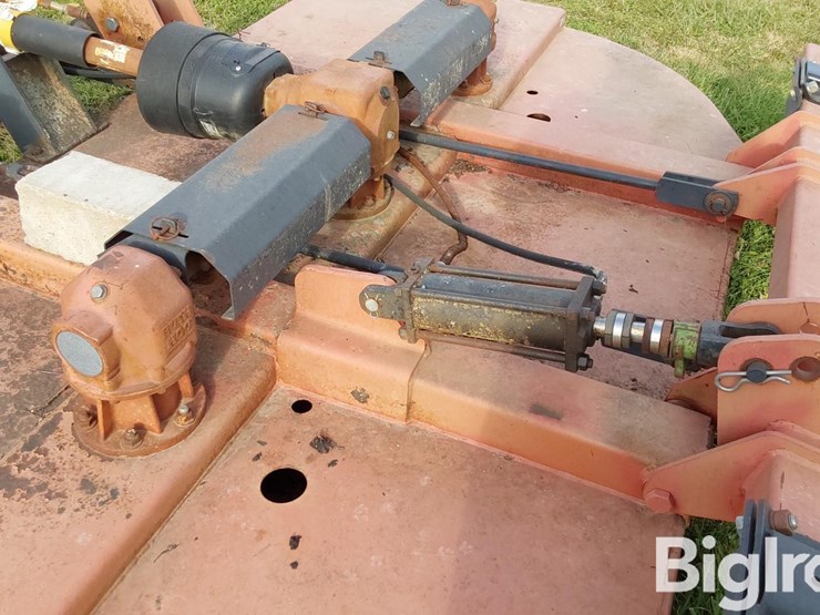 bush-hog-3210-image-15