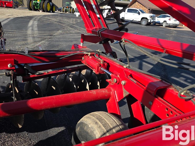 case-ih-3950-image-17