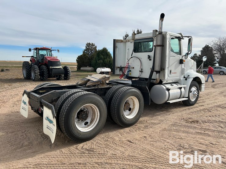 2003-international-9400-image-3