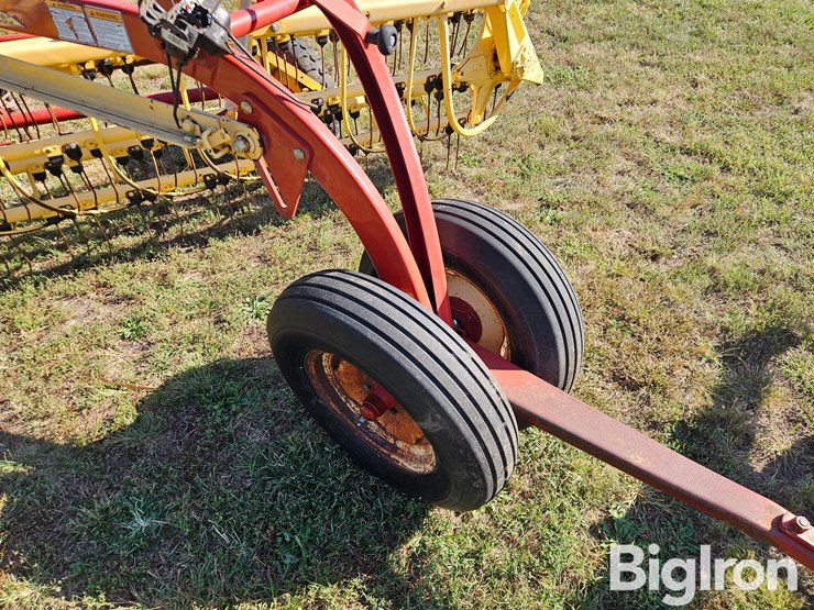 new-holland-258-image-14