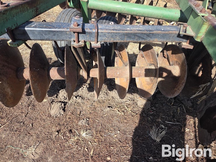 john-deere-210-image-10