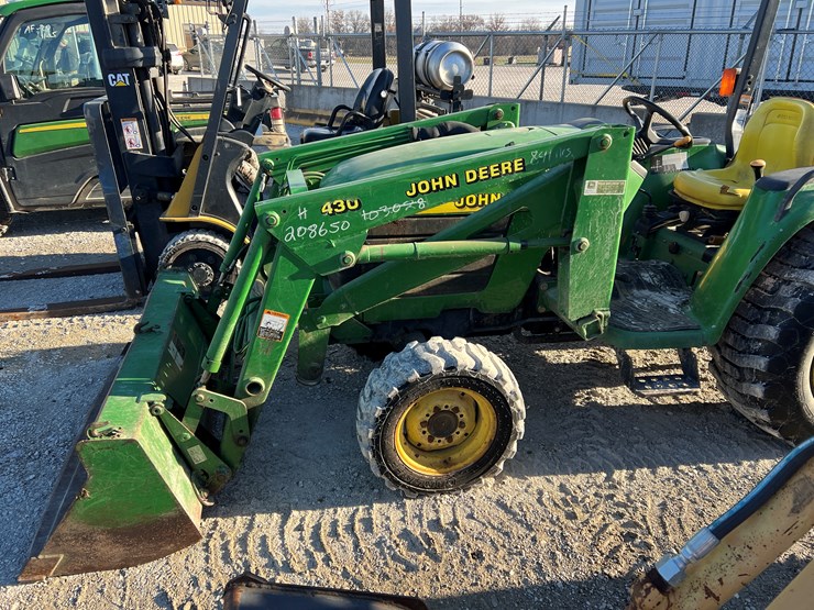 john-deere-4400-image-4