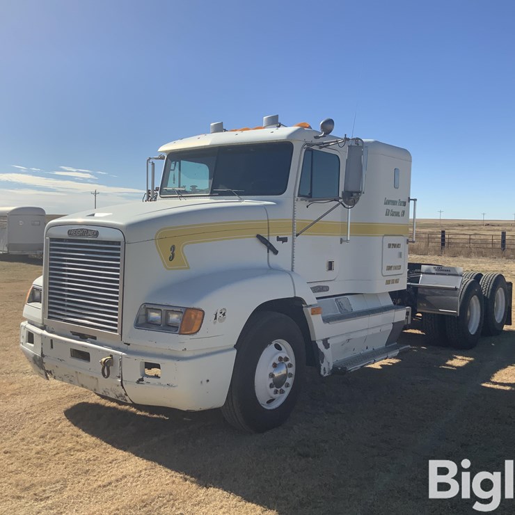 FREIGHTLINER FLD112