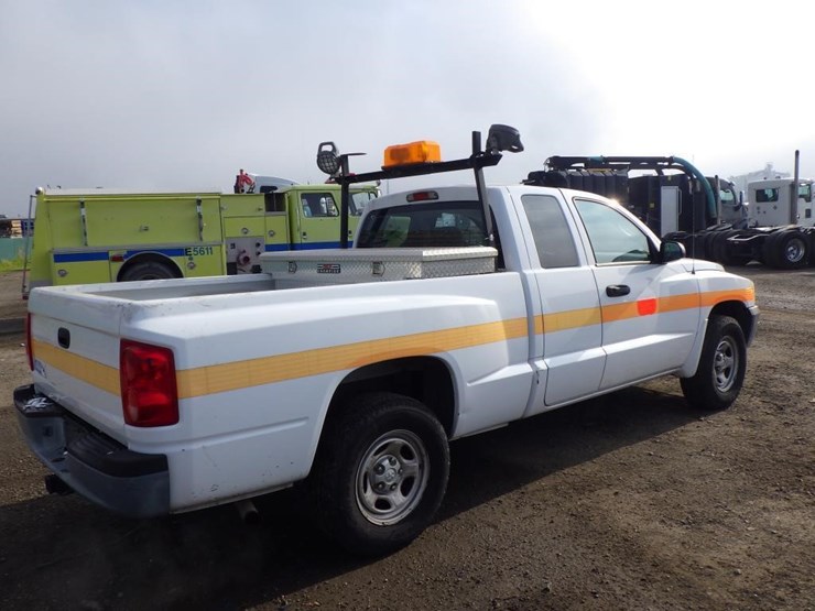 2007-dodge-dakota-image-3