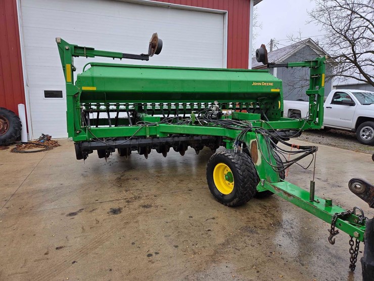 john-deere-1590-image-21
