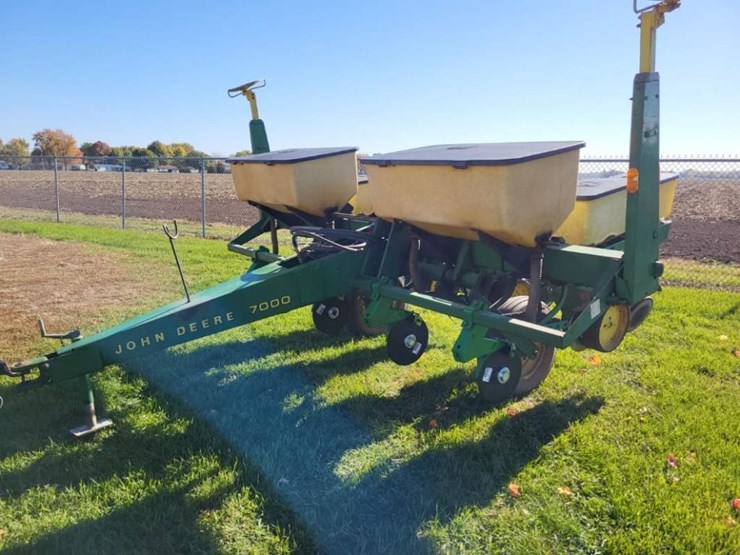 john-deere-7000-image-9