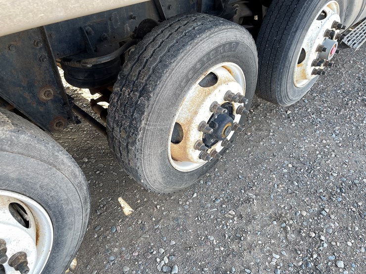 international-2000-image-17