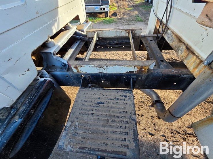 1982-caterpillar-3208-image-14