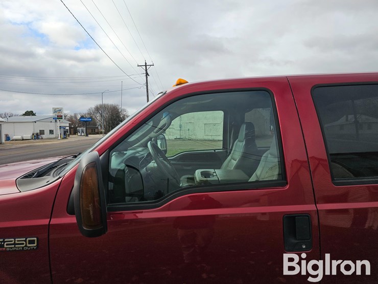 ford-f250-lariat-image-10