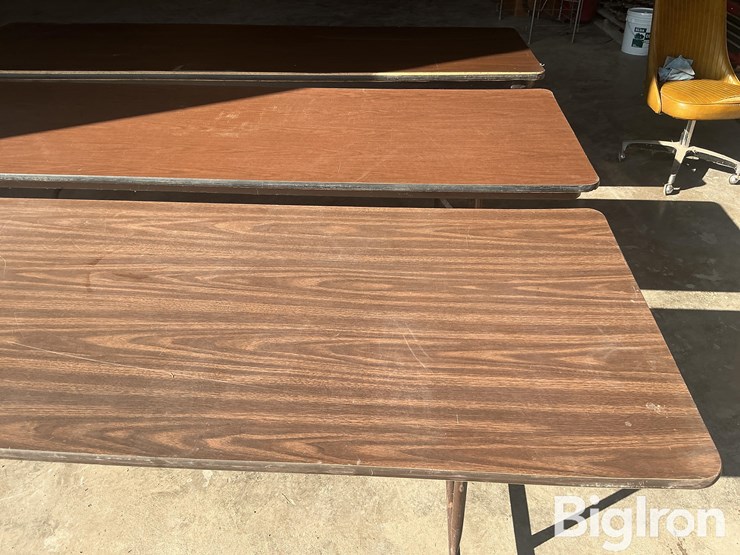 folding-tables-image-12