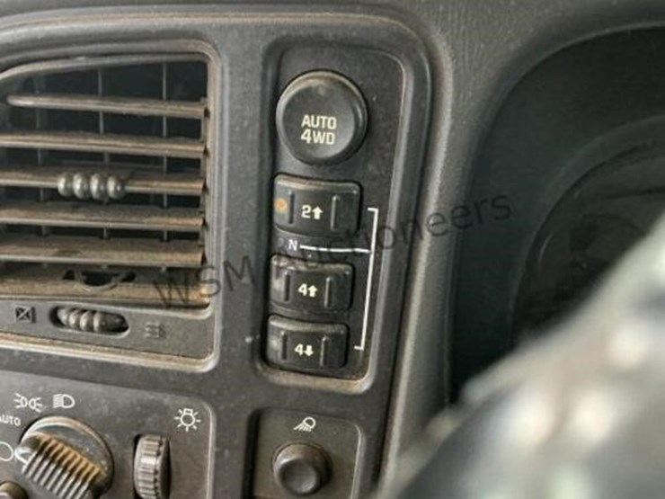 2006-chevrolet-silverado-1500-image-18