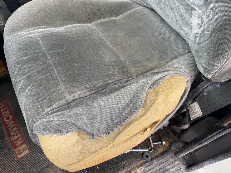 kenworth-t2000-image-25