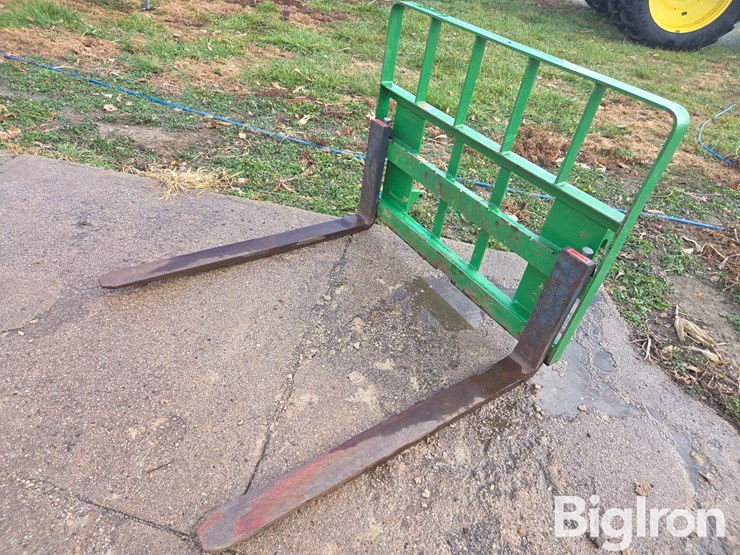 john-deere-620-image-1