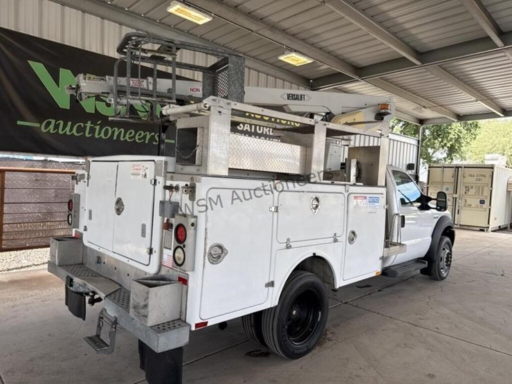 2006-ford-f450-image-9