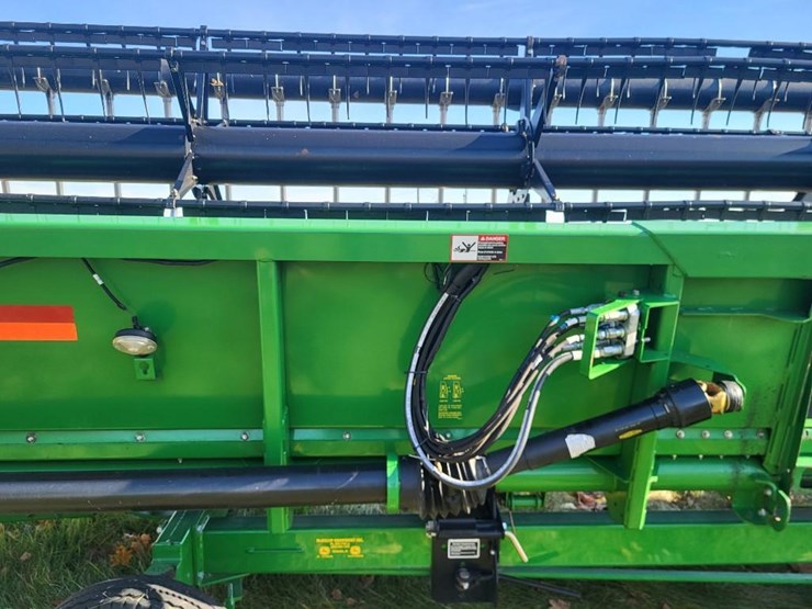 john-deere-630f-image-31