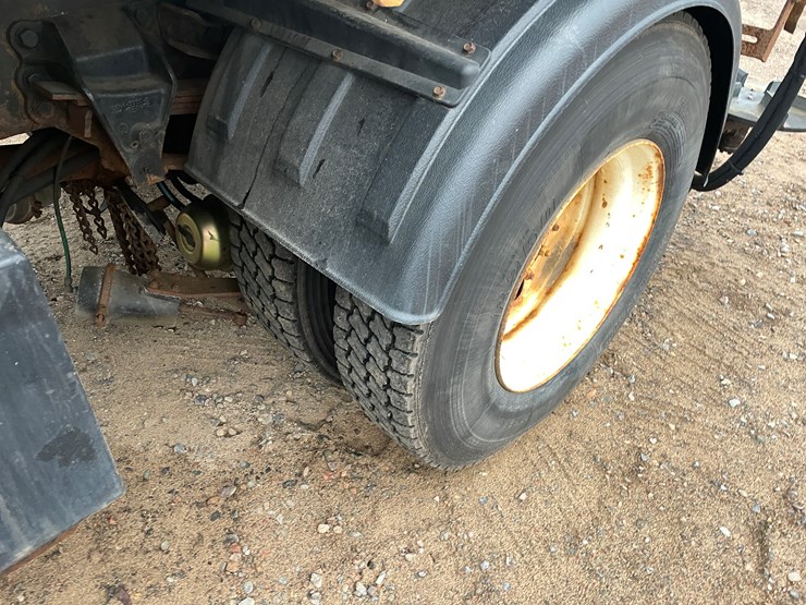 #1113-•-1998-ford-louisville-plow-truck-(has-mn-title)-image-19