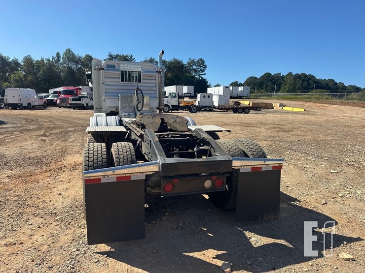 2012-peterbilt-367-image-6