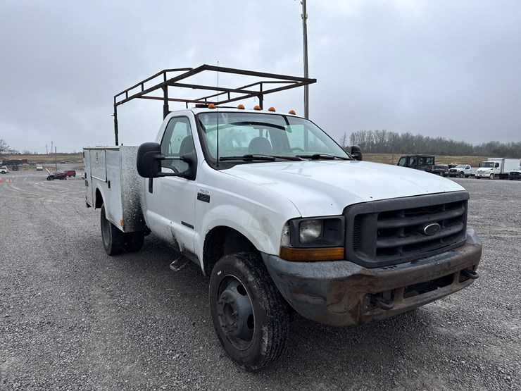 ford-f550-xl-image-2
