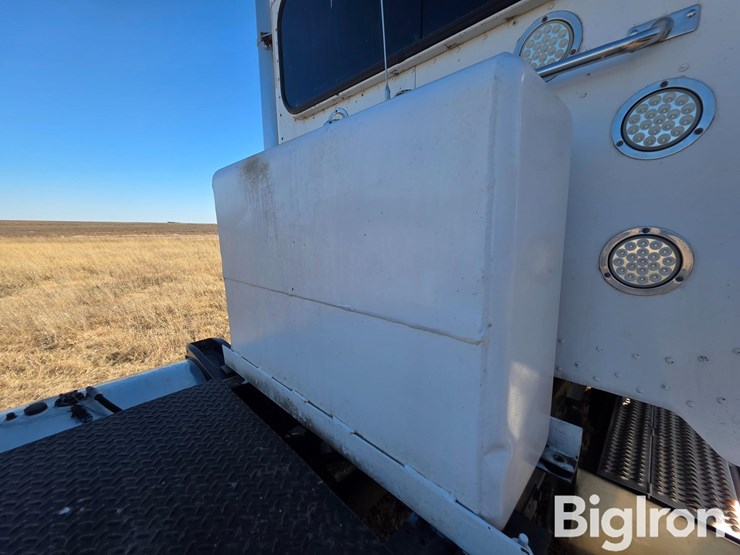 peterbilt-379-image-9