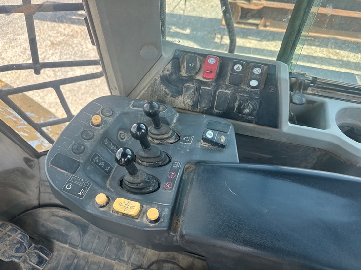 2016-caterpillar-950m-image-8