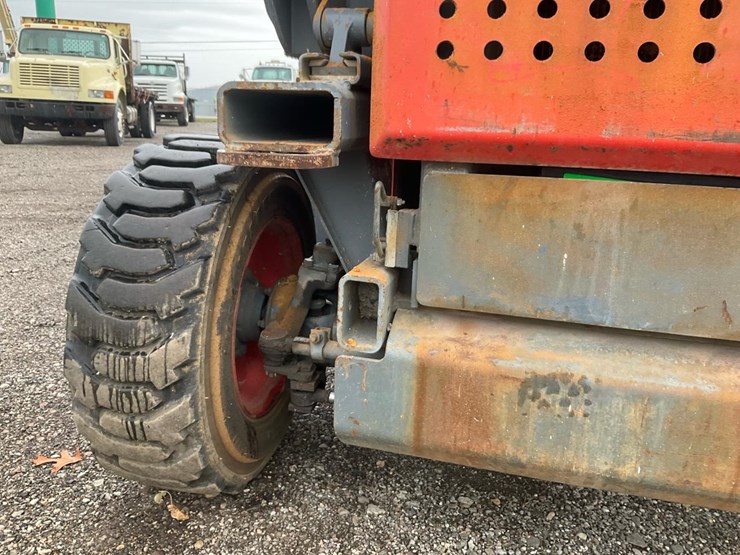 skyjack-sj7135rt-image-13