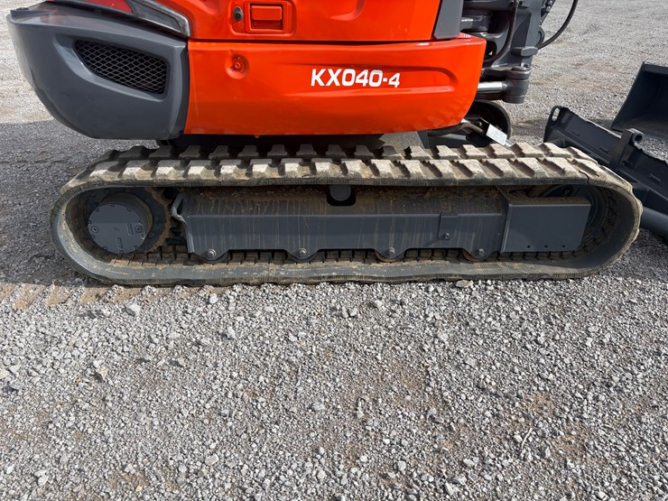 kubota-kx040-4-image-6
