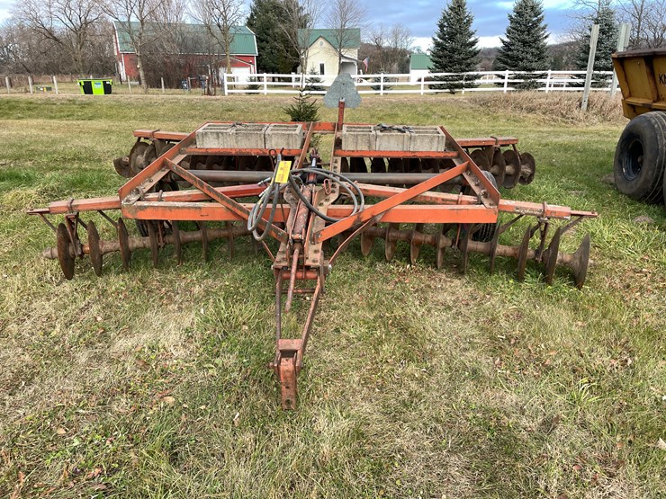 international-370-image-2