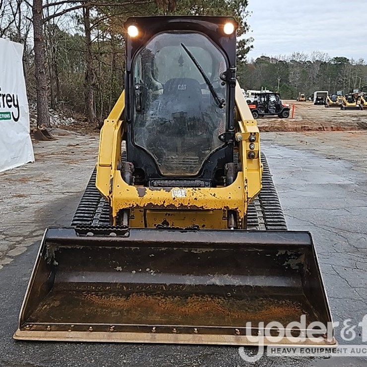 2017 CATERPILLAR 239D