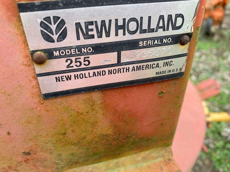 new-holland-255-image-11