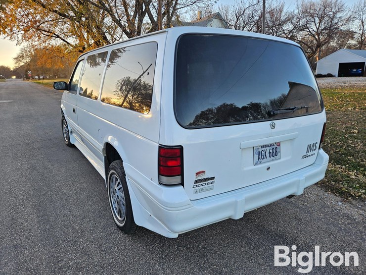 1994-dodge-grand-caravan-image-7