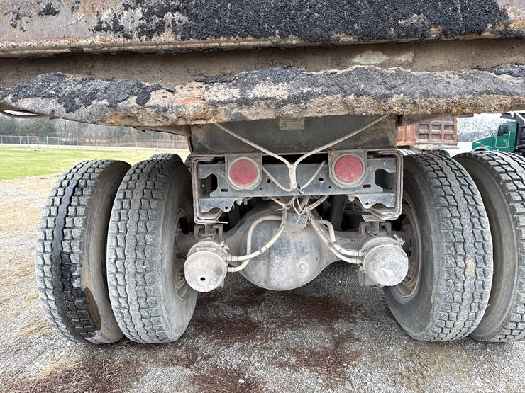 kenworth-t800-image-16