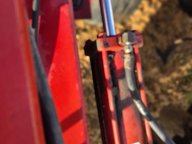 case-ih-3900-image-16