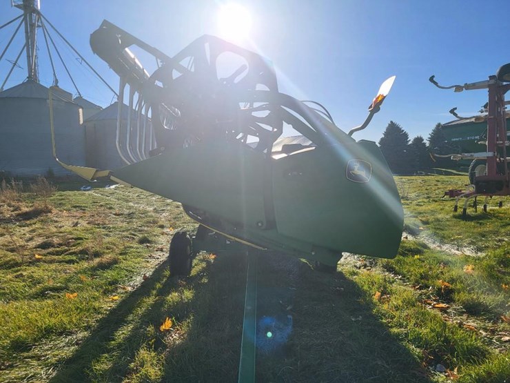 john-deere-630f-image-4