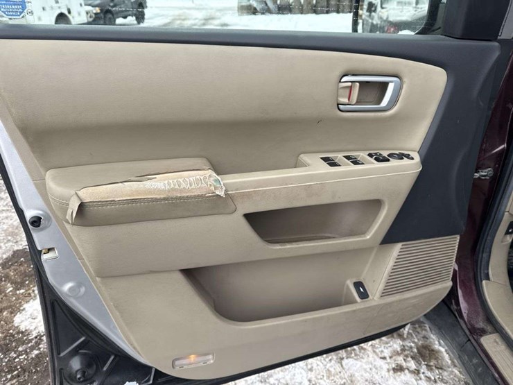 2011-honda-pilot-image-15