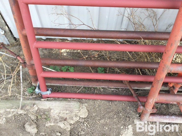 metal-gates-image-11