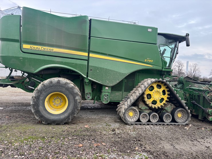 john-deere-s790-image-7