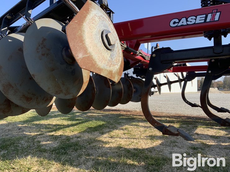 2009-case-ih-690-image-19