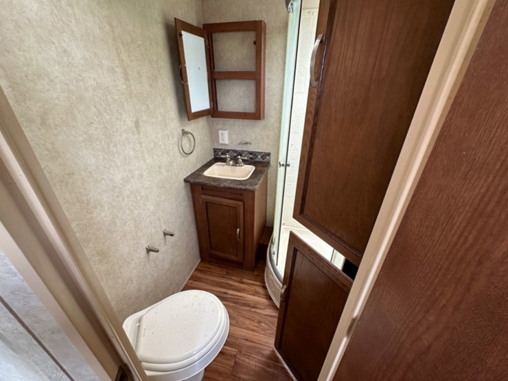 2014-forrest-river-salem-travel-trailer-image-15