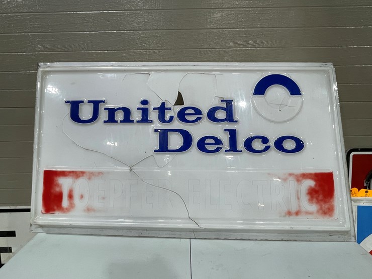 #7876-•-united-delco-sign-image-1