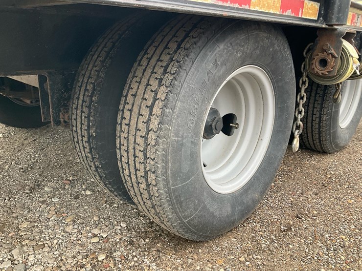 #2150-•-2017-roadster-trailer-with-a-farma-c6,-3-g2-loader-image-25