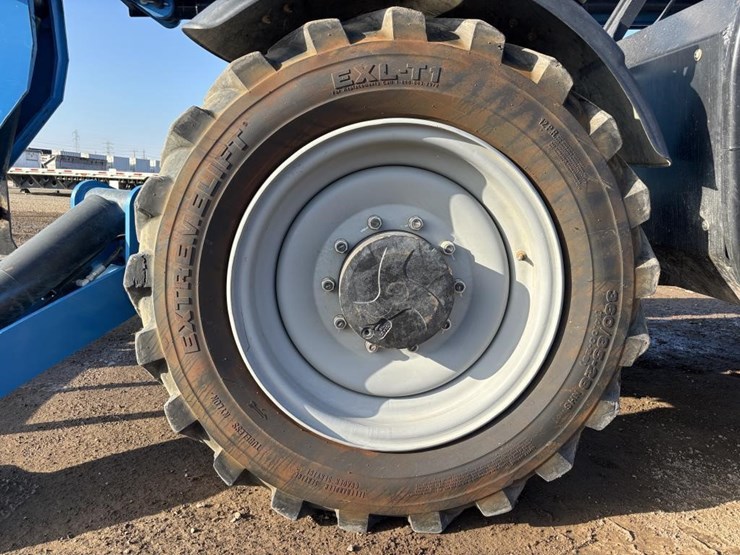 2018-genie-gth1056-image-25