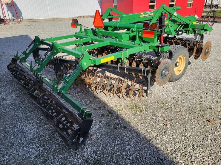 2022-great-plains-1000tm-image-3