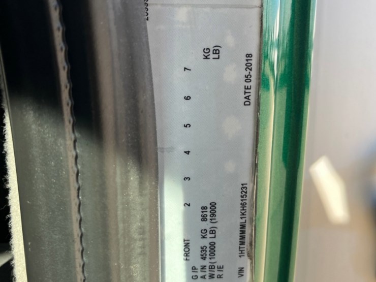 2019-international-durastar-4300-image-21