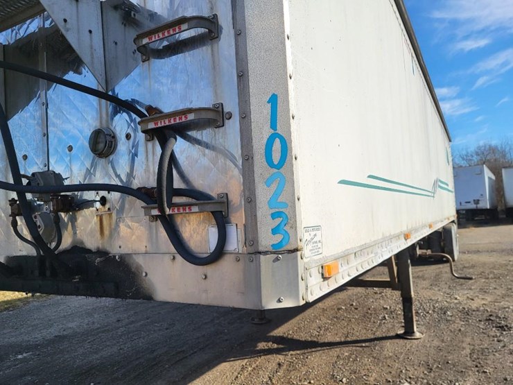 wilkens-walking-floor-image-11