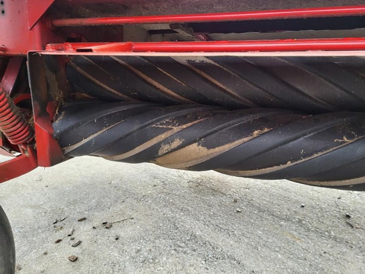 2014-new-holland-h7230-image-27