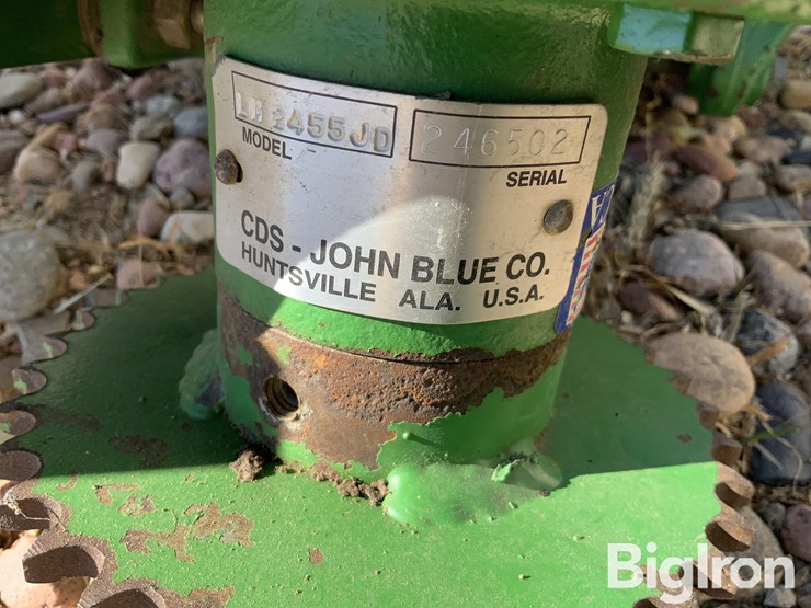 john-blue-16-row-fertilizer-pump-and-distributor-image-9