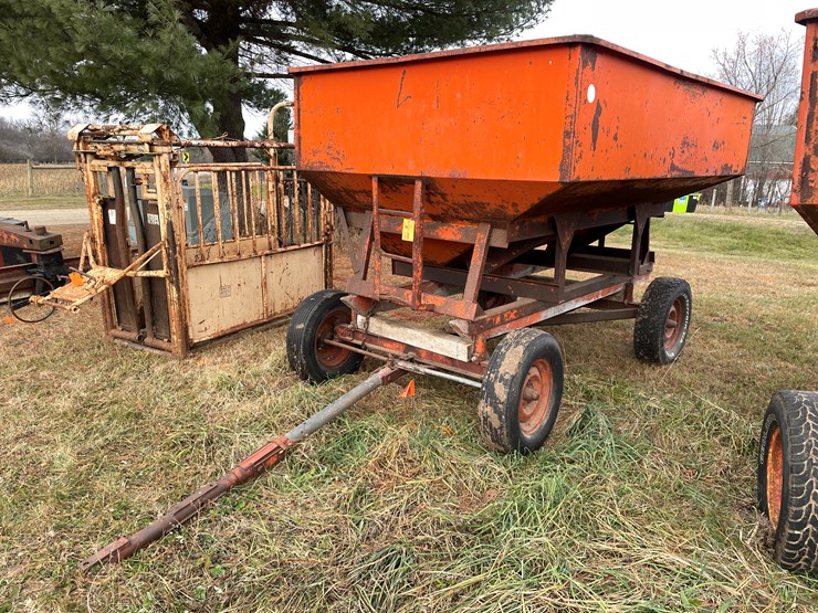 #206-•-kory-gravity-box-on-running-gear-(boyceville,-wi)-image-1