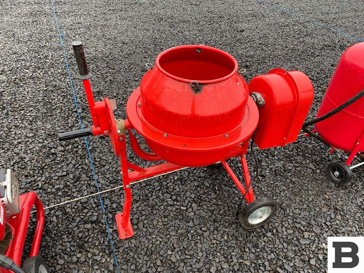 central-machinery-1.25-cu/ft-mini-cement-mixer-image-3
