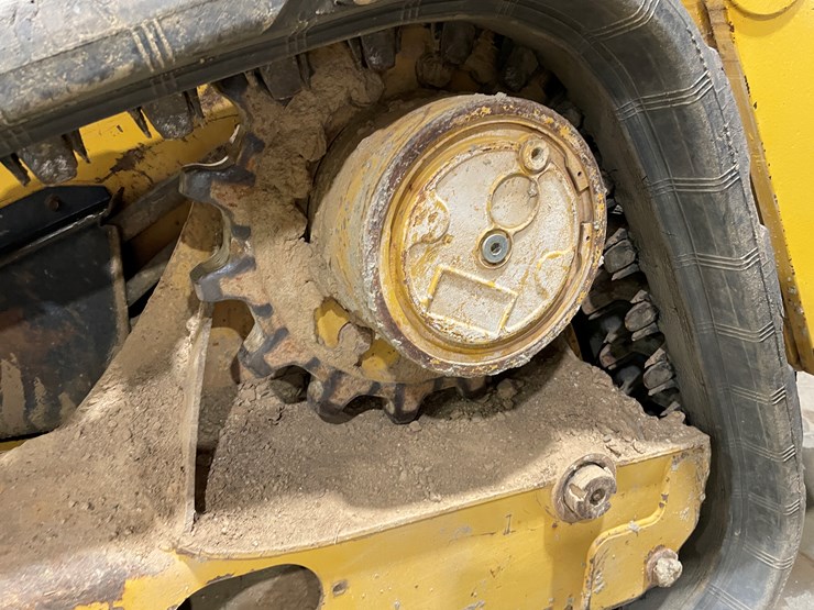 caterpillar-249d-image-21