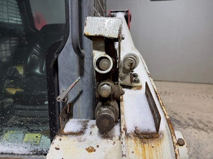 takeuchi-tl250-image-11